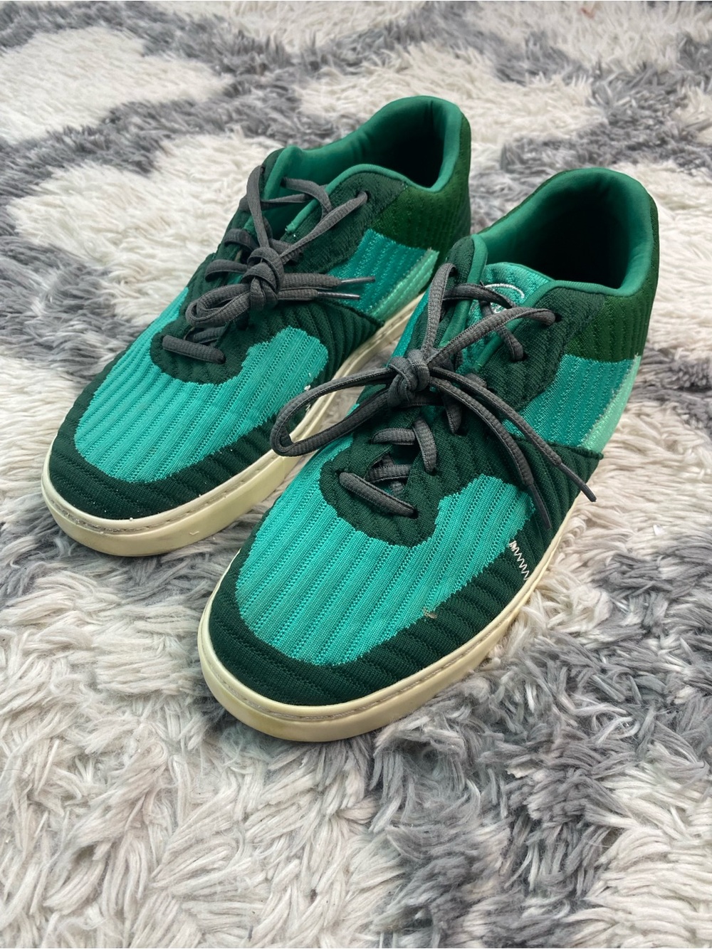 Fuego Dance Green Jade Low Top sneaker Orig $165. Size 10M 11W